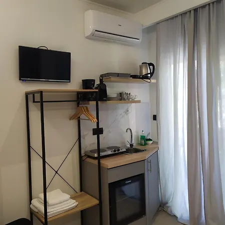 Periklis Guest house *